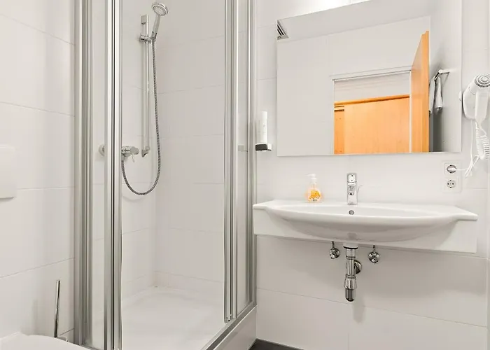 Select Top 8 - By Four Seasons